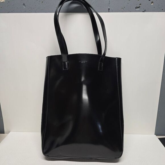 Givenchy Parfumes Black Minimalist Tote - Picture 1 of 9